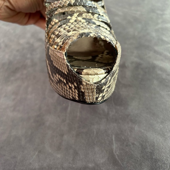 Python high heels, size 39, Leather-Italian, Like new - Picture 13 of 15